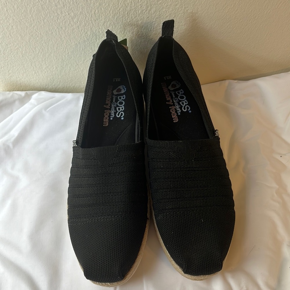 BOBS from Skechers memory foam size W8.5 never worn